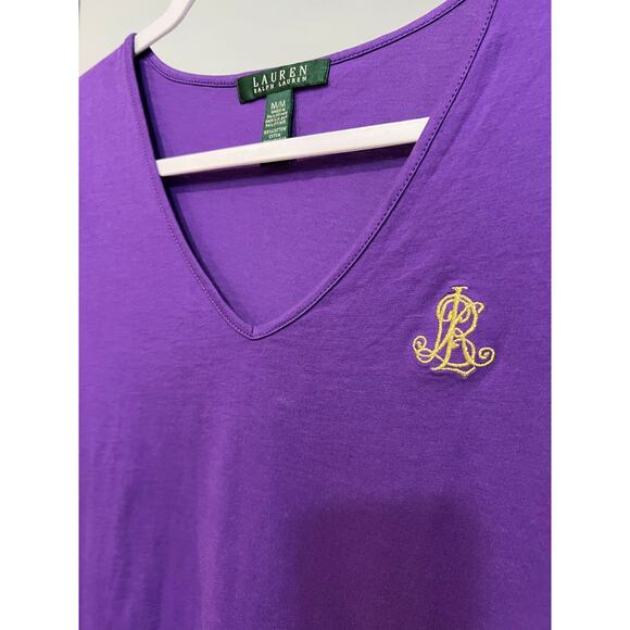 Lauren Ralph Lauren Women’s Purple V Neck Short Sleeve Shirt Tee Size Medium - Picture 3 of 5